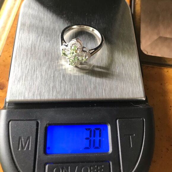 Natural Mint Garnet Moissanite Sterling Silver Ring Size 8 - Picture 7 of 9